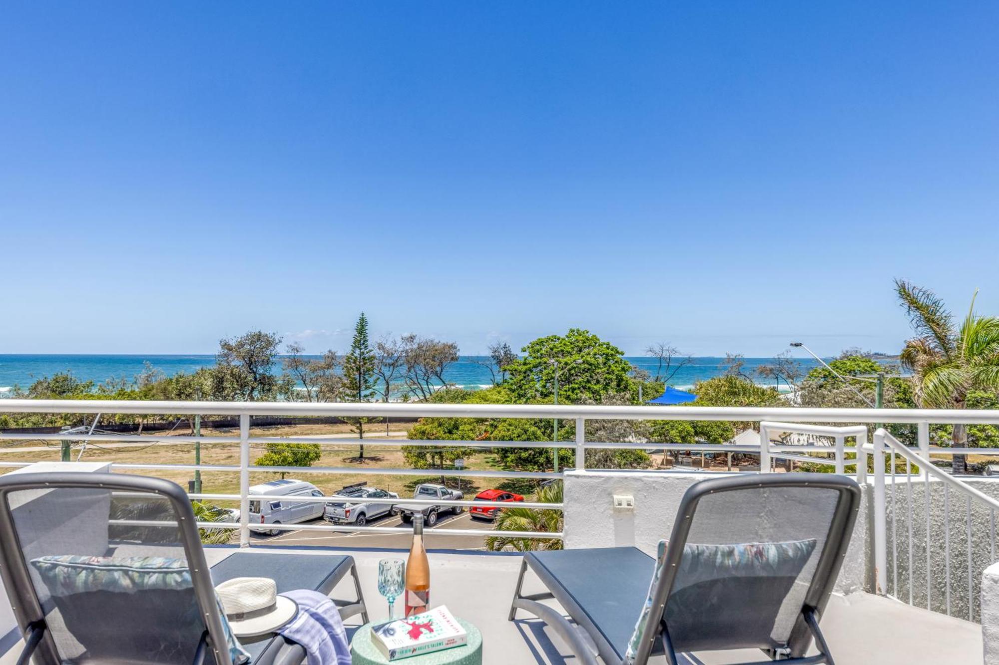 Апарт отель Sundeck Gardens Маручидор Экстерьер фото
